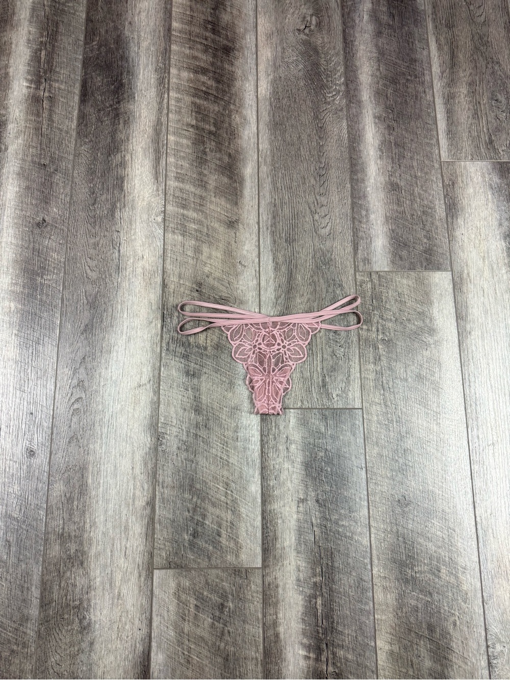 VS Mauve Lace Thong